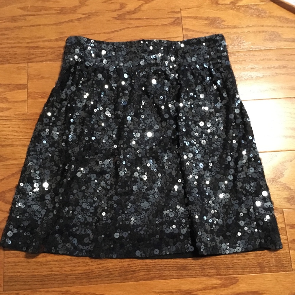 Garnet Hill black sequined skirt